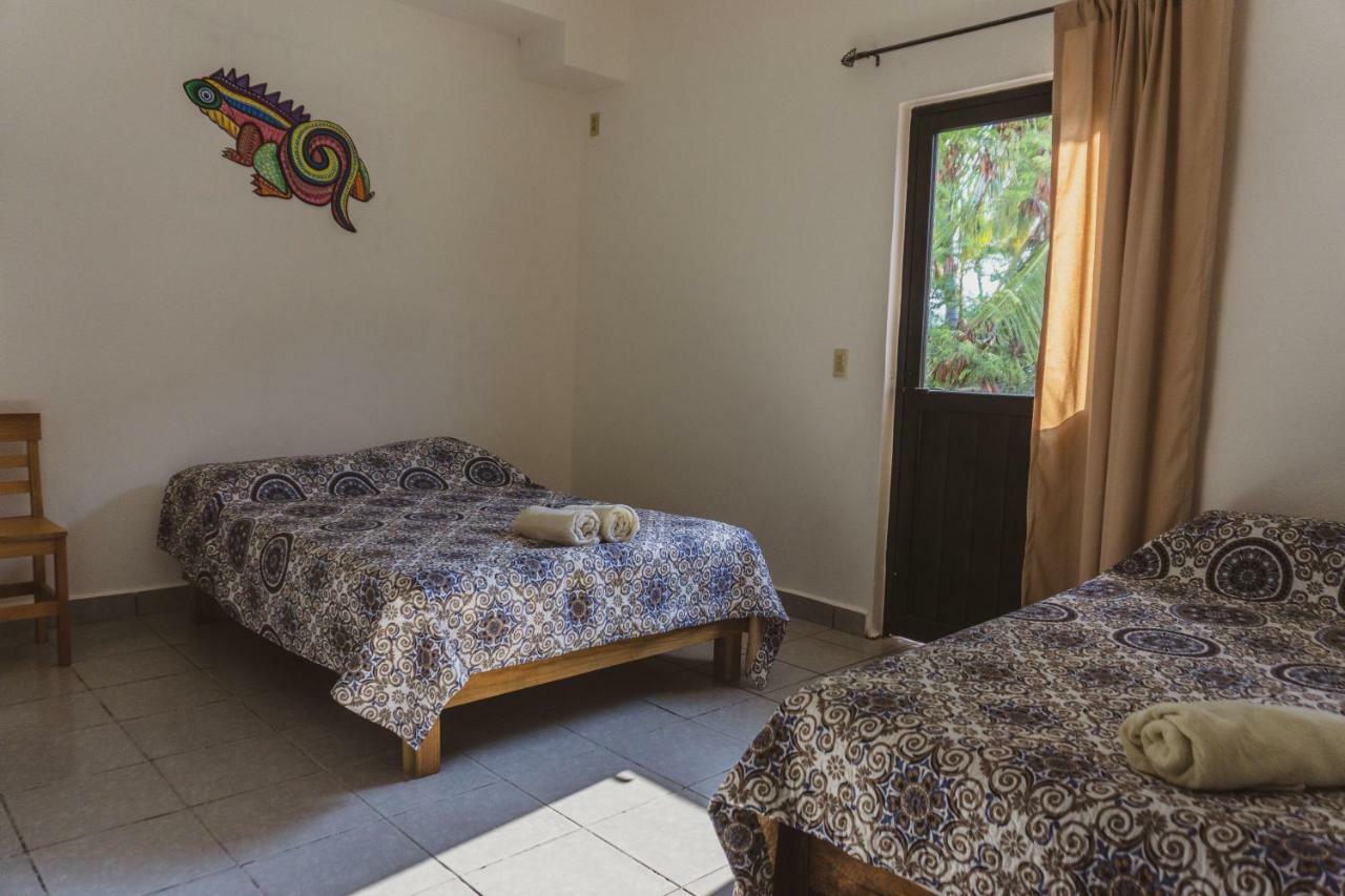 Nomad Beach House Hotel Puerto Escondido  Exterior foto