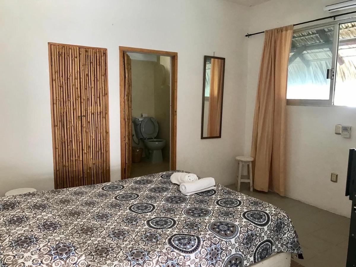 Nomad Beach House Hotel Puerto Escondido  Exterior foto